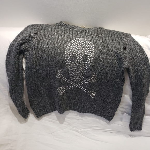 Zara grey skull sweatshirt brand new - Picture 1 of 2